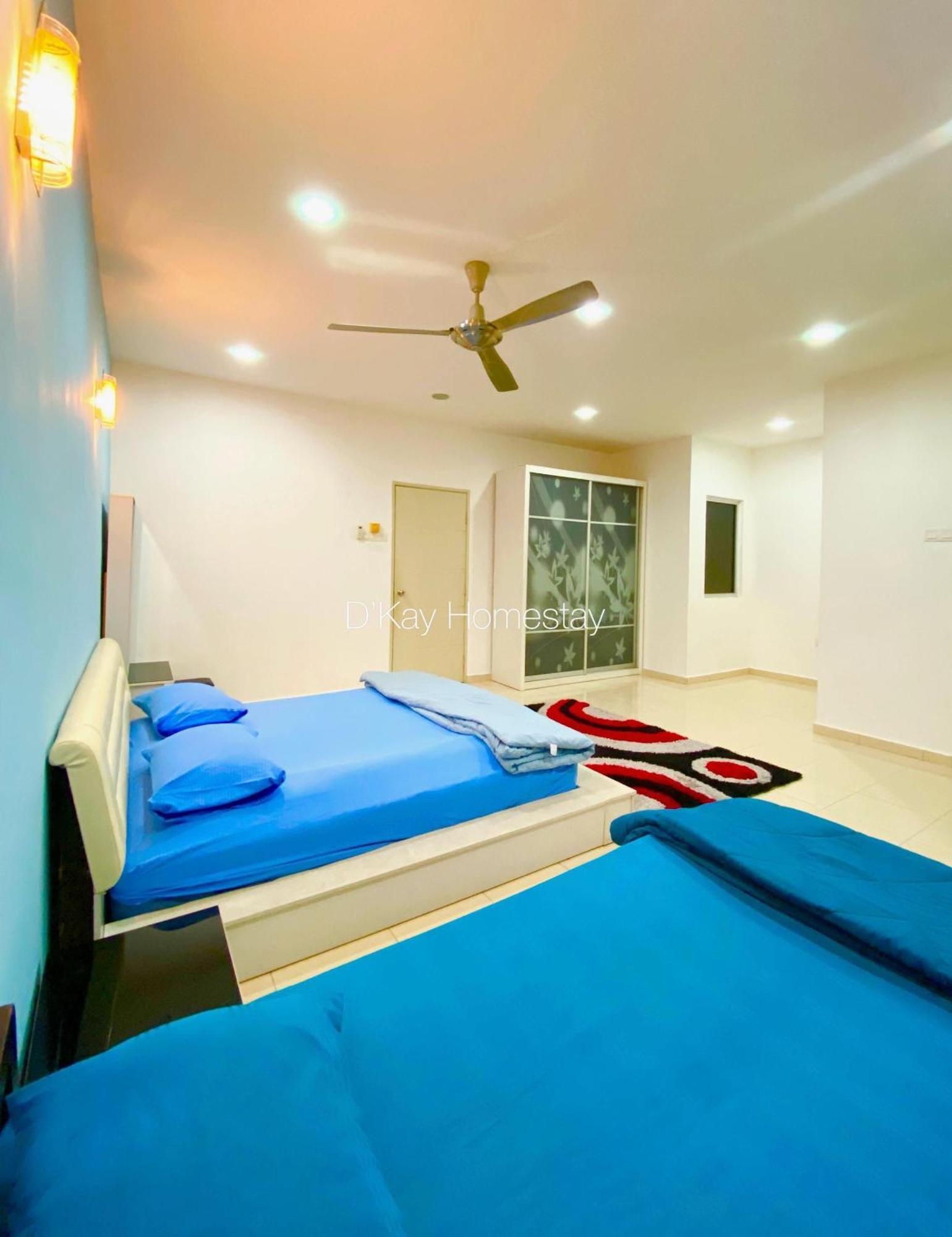 4 Bedrooms Homestay, Fully Aircond In Sendayan By D'Kay Homes I 10-15 Pax سِريمبان المظهر الخارجي الصورة