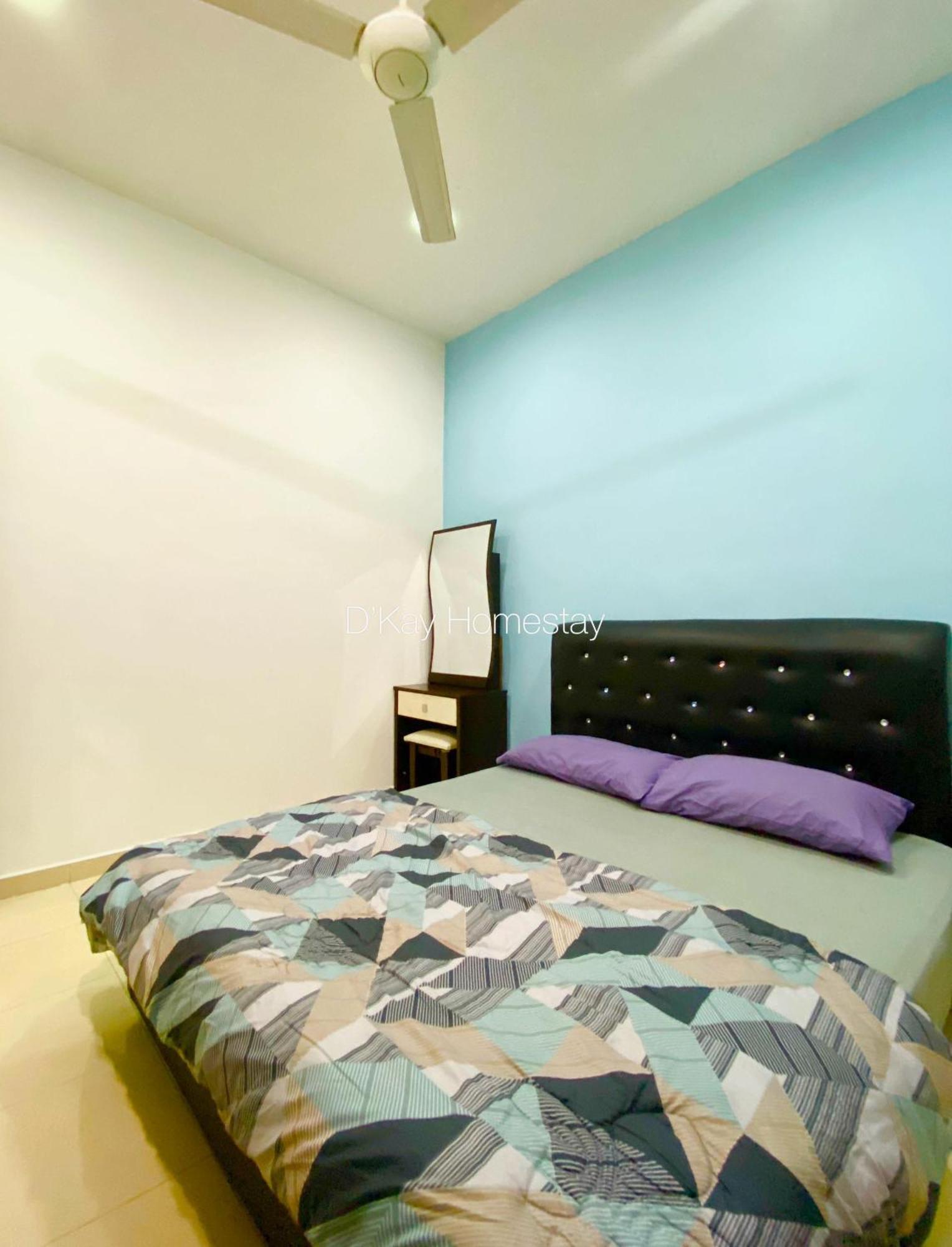 4 Bedrooms Homestay, Fully Aircond In Sendayan By D'Kay Homes I 10-15 Pax سِريمبان المظهر الخارجي الصورة